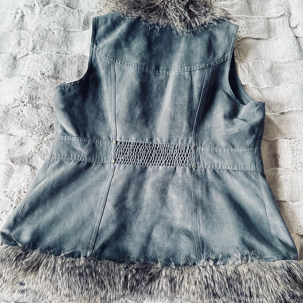 Faux Fur Trim Green Sleeveless Jacket Vest - Picture 3 of 10